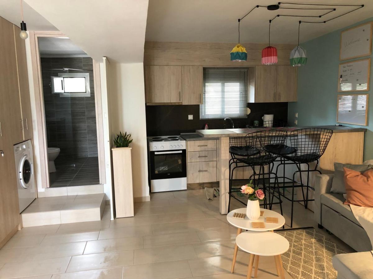 Orfeas Suite Néa Péramos Extérieur photo