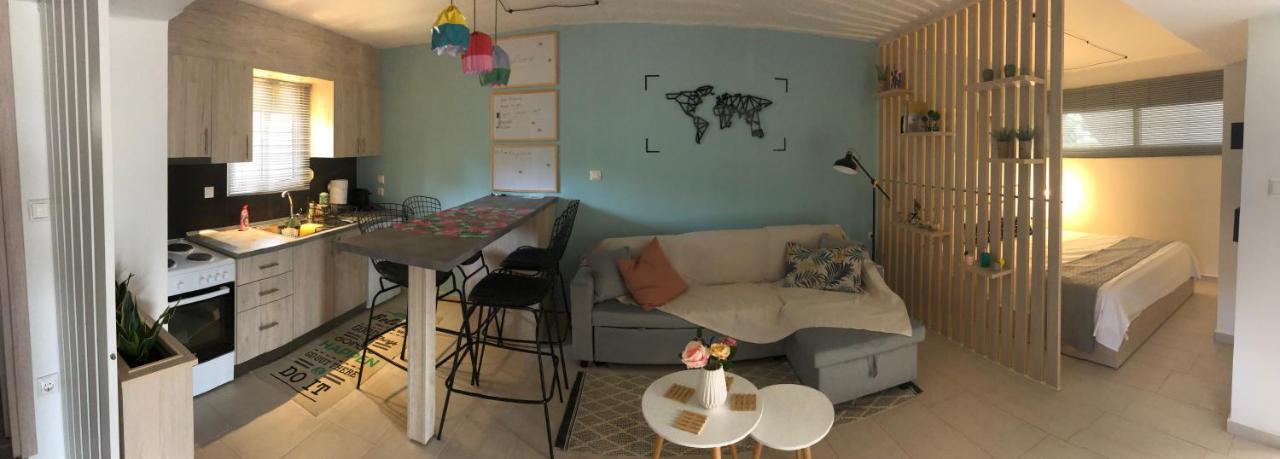 Orfeas Suite Néa Péramos Extérieur photo