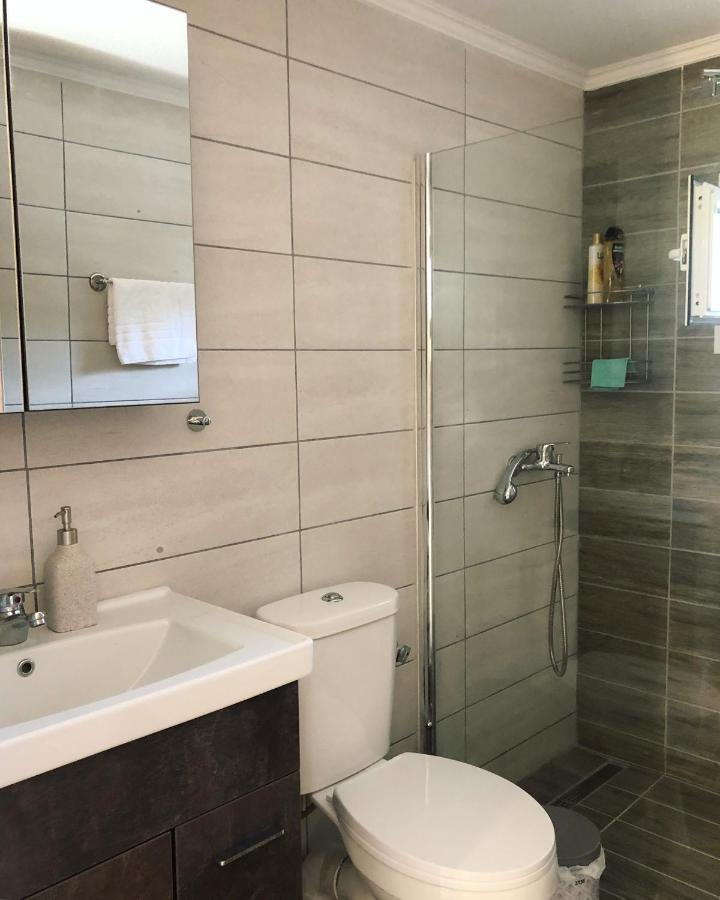 Orfeas Suite Néa Péramos Extérieur photo