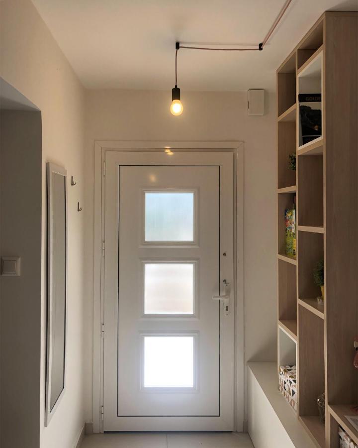 Orfeas Suite Néa Péramos Extérieur photo